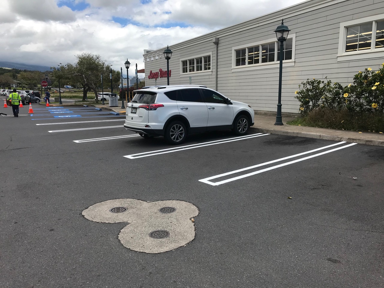 Pukalani CVS parking lot striping